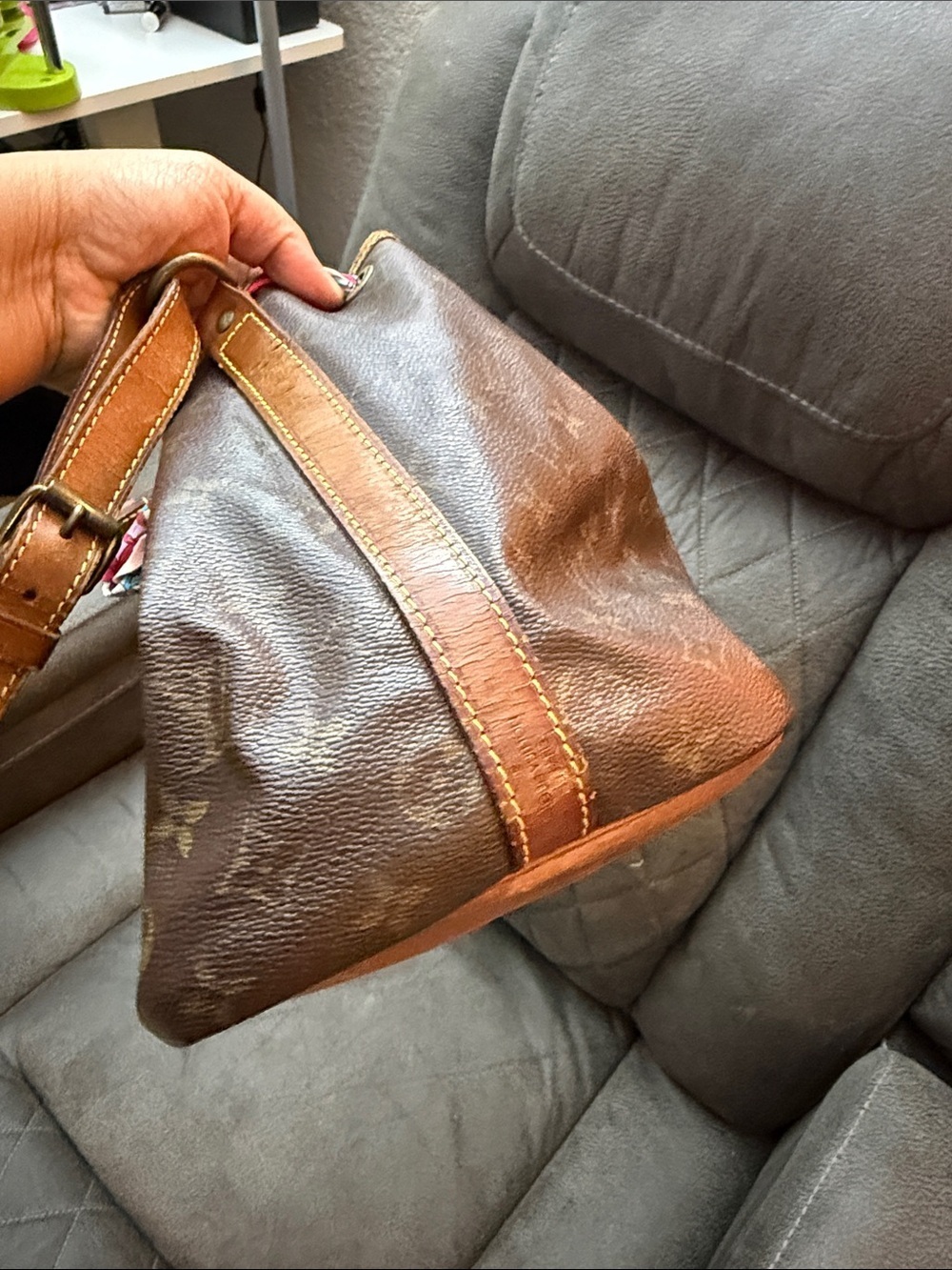 Louis Vuitton Noe Brown Monogram Bucket Shoulder Bag with Scarf Accent - Picture 4 of 7